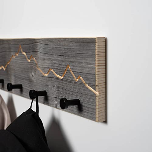 WOODS Garderobe aus Altholz mit Berg Motiv | handgefertigt in Bayern | Garderobenleiste Holz | Hakenleiste Wandgarderobe für Flur Schlafzimmer Büro (55cm (5 Haken), schwarze Haken)
