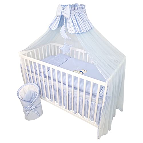 Bello24 - 13 Teiliges Babybett Kinderbett und Bettwäsche komplett Set Timmi inkl. Matratze höhenverstellbar für Neugeborene Babys und Kleinkinder aus Massivholz Bestickt (Teddybär Mond Blau)