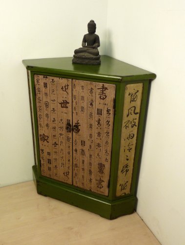 Das Besondere Wohnen Eckschrank grün mit chinesischen Schriftzeichen